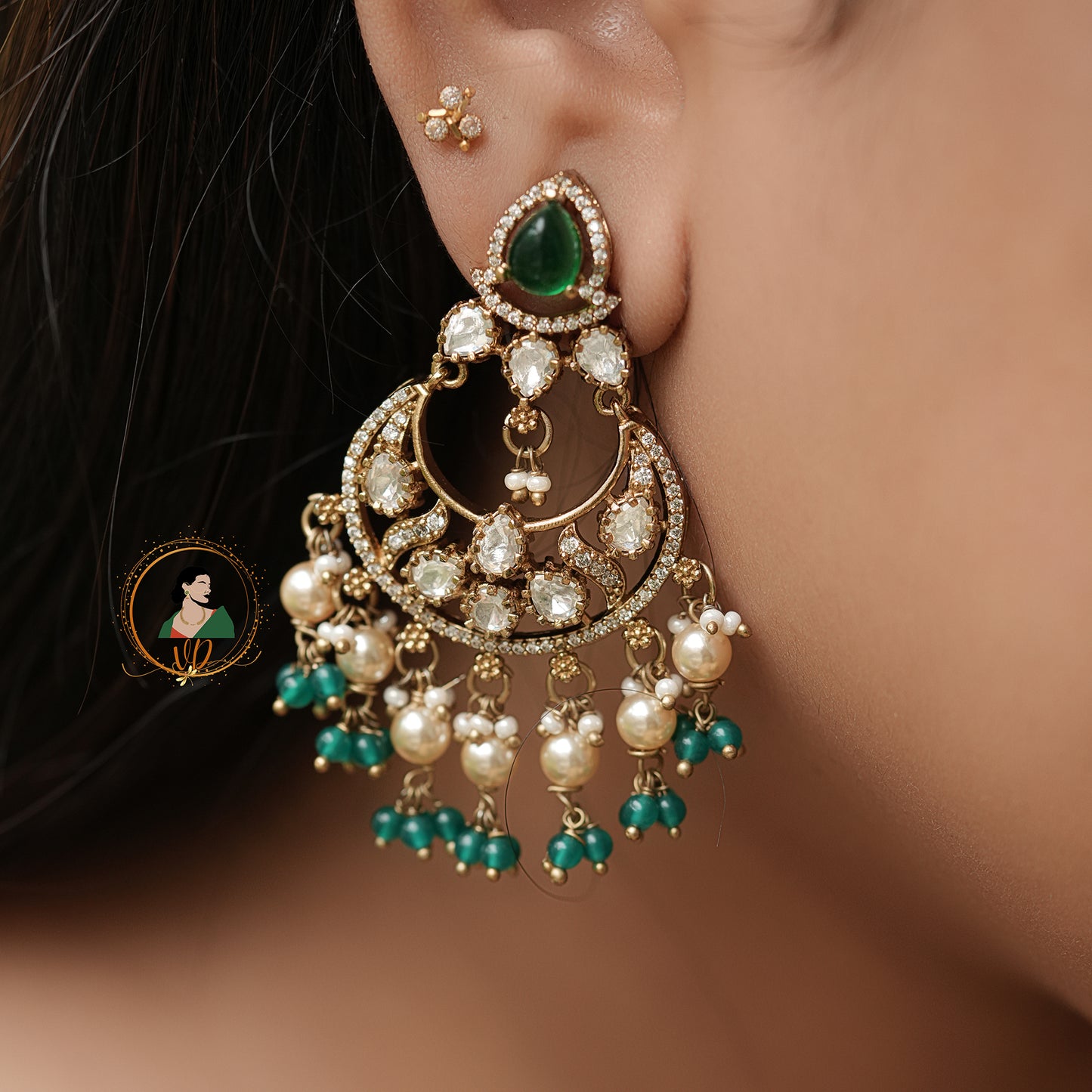 Dazzling Chaandbaali