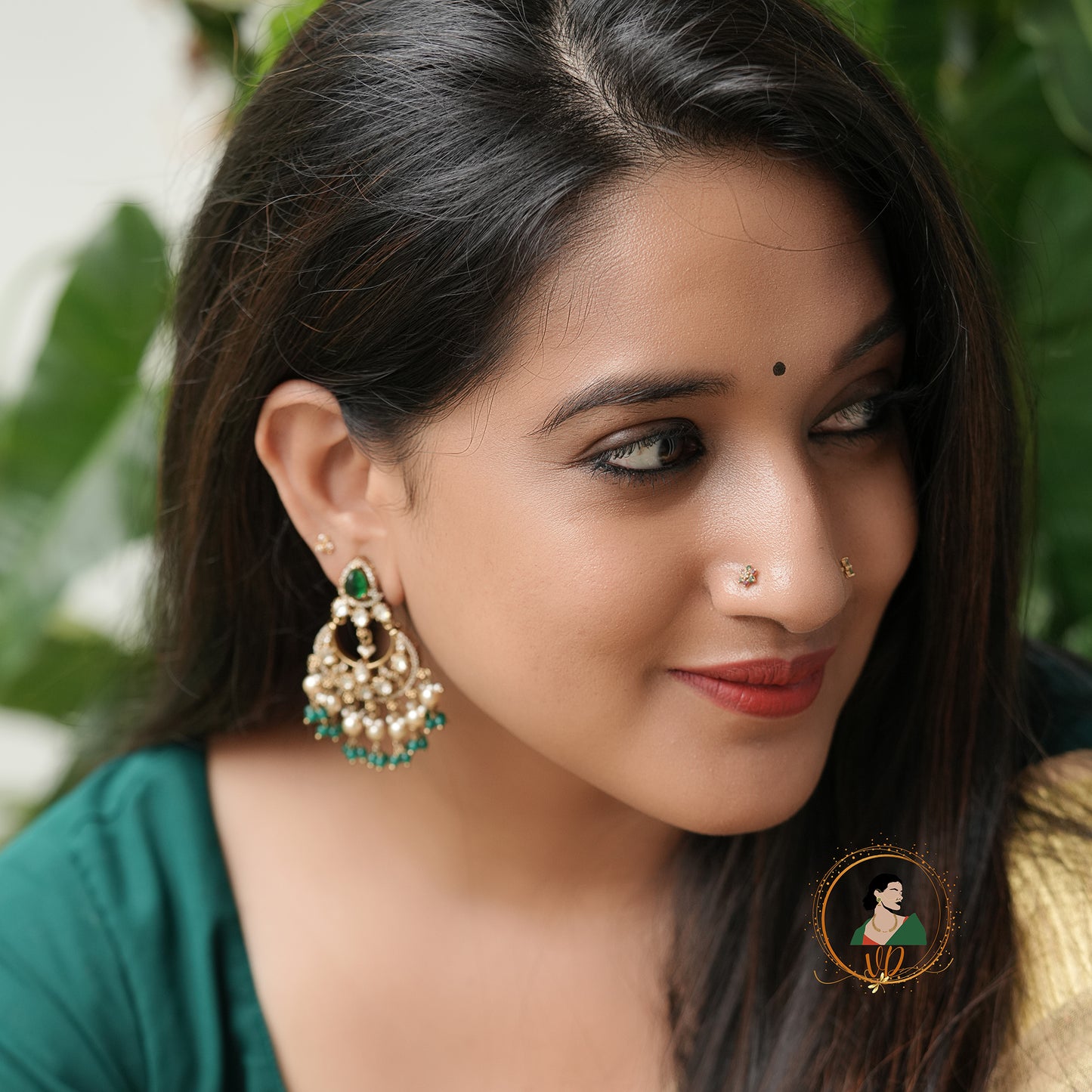 Dazzling Chaandbaali