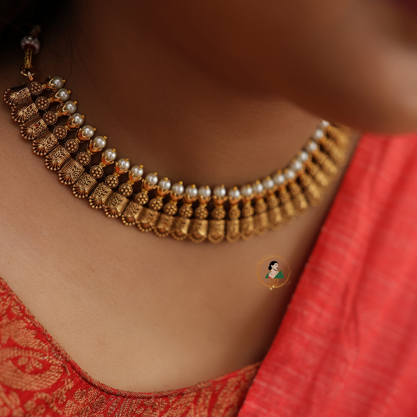 Simple Pearl Rivet Necklace
