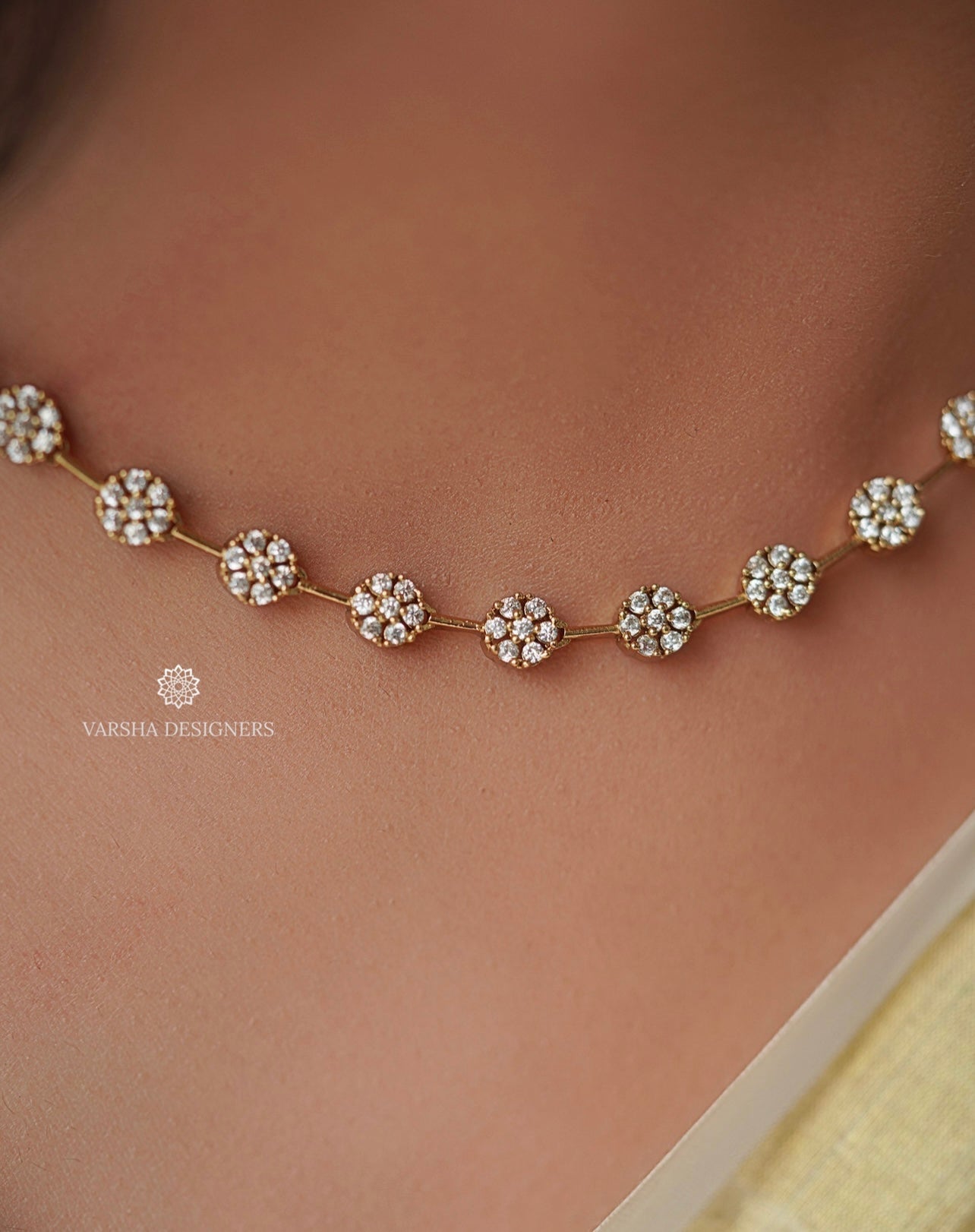 Adorable Floral White Stone Necklace
