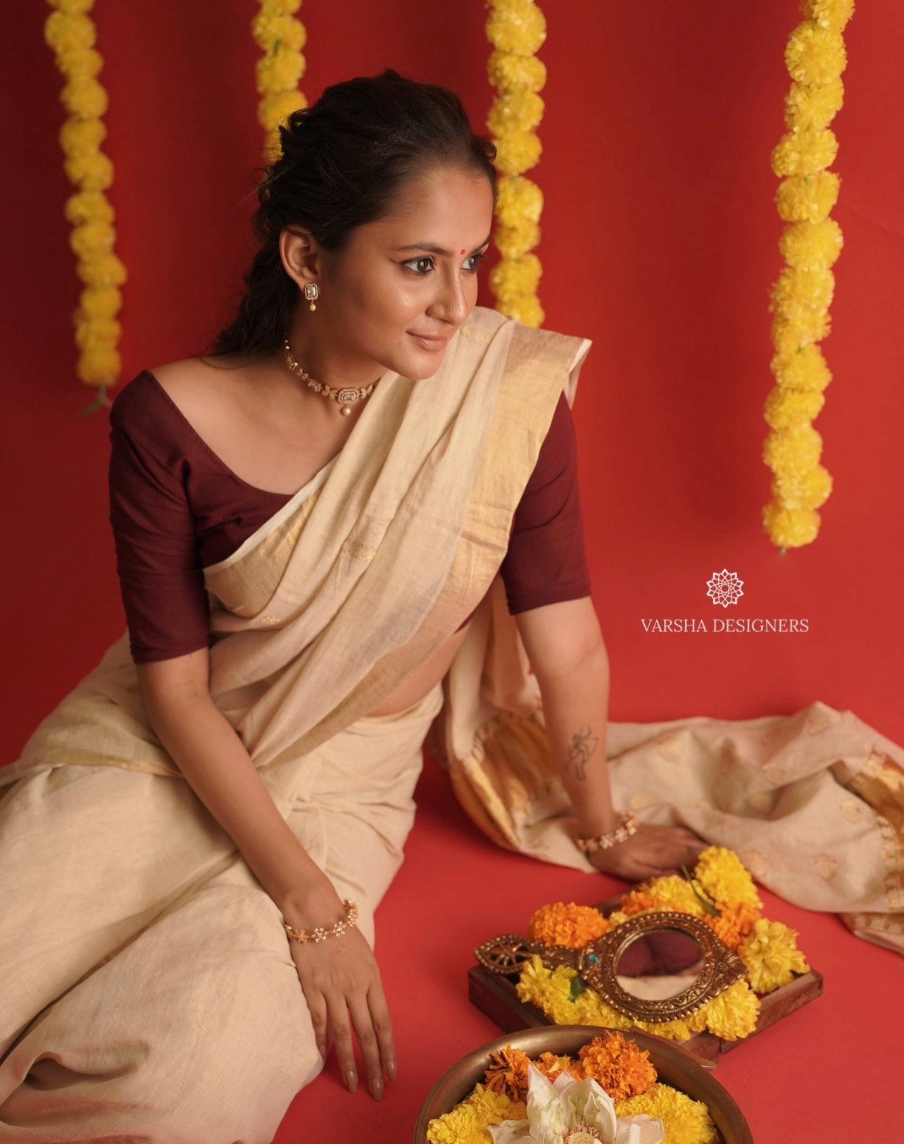 Adorable White Stone Choker Set