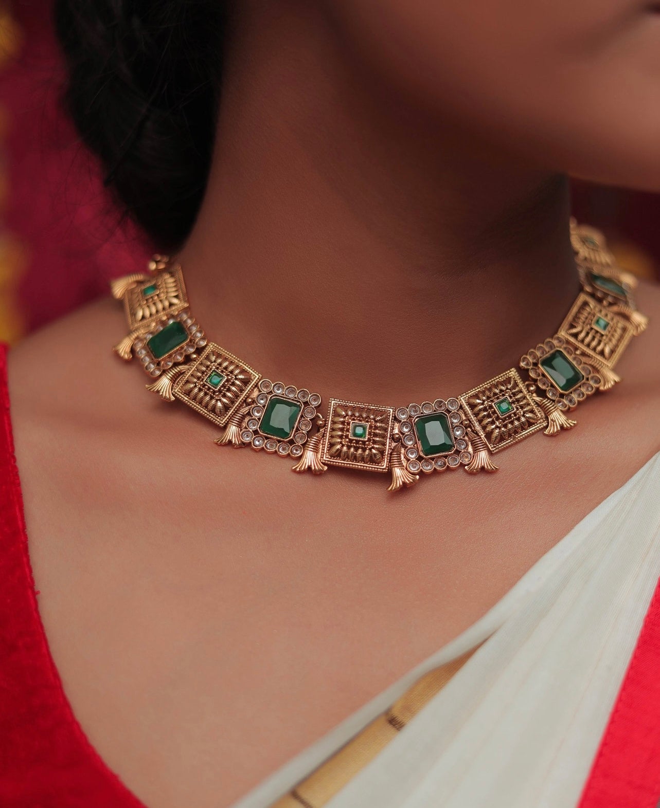 Antique Emerald Stone Necklace Set