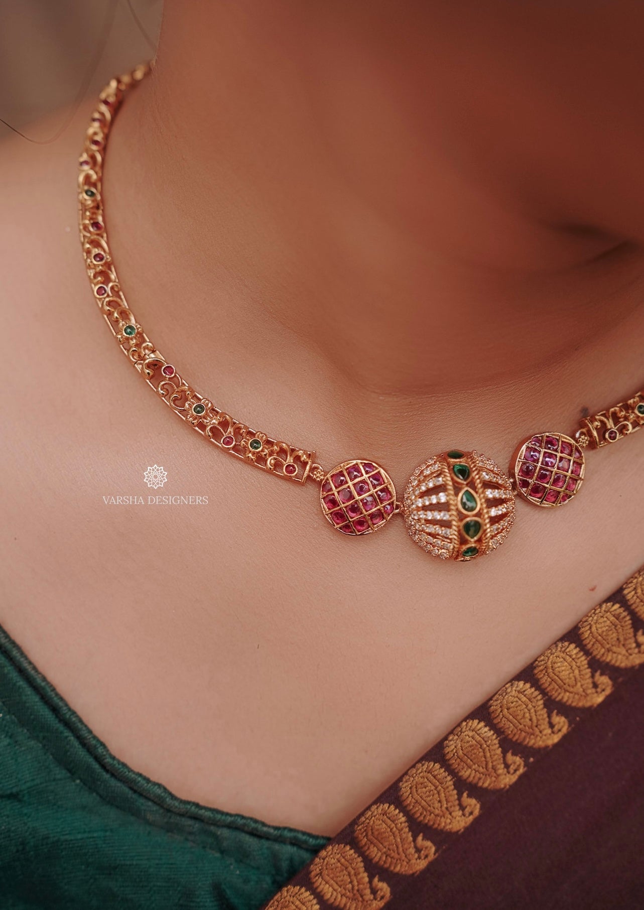 Antique Finish Kemp Necklace Set