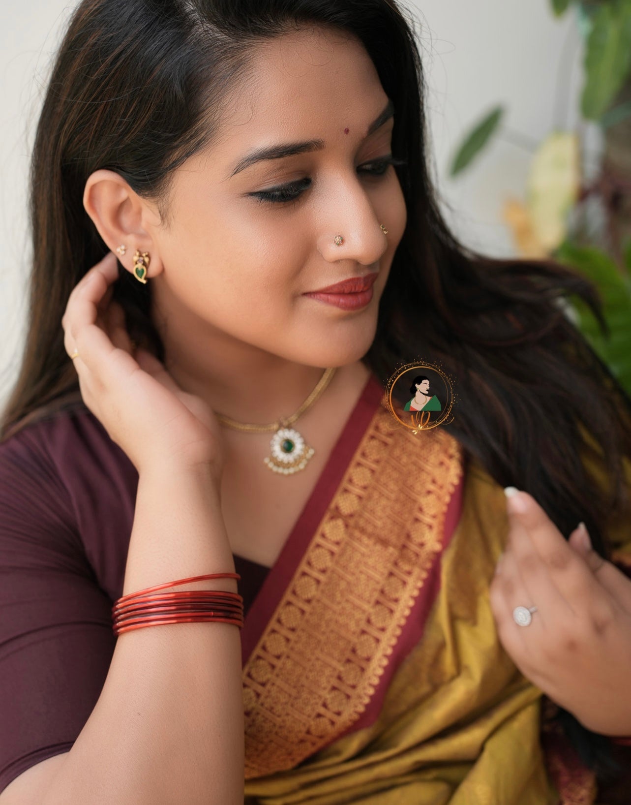 Attigai Necklace with Stone Pendant