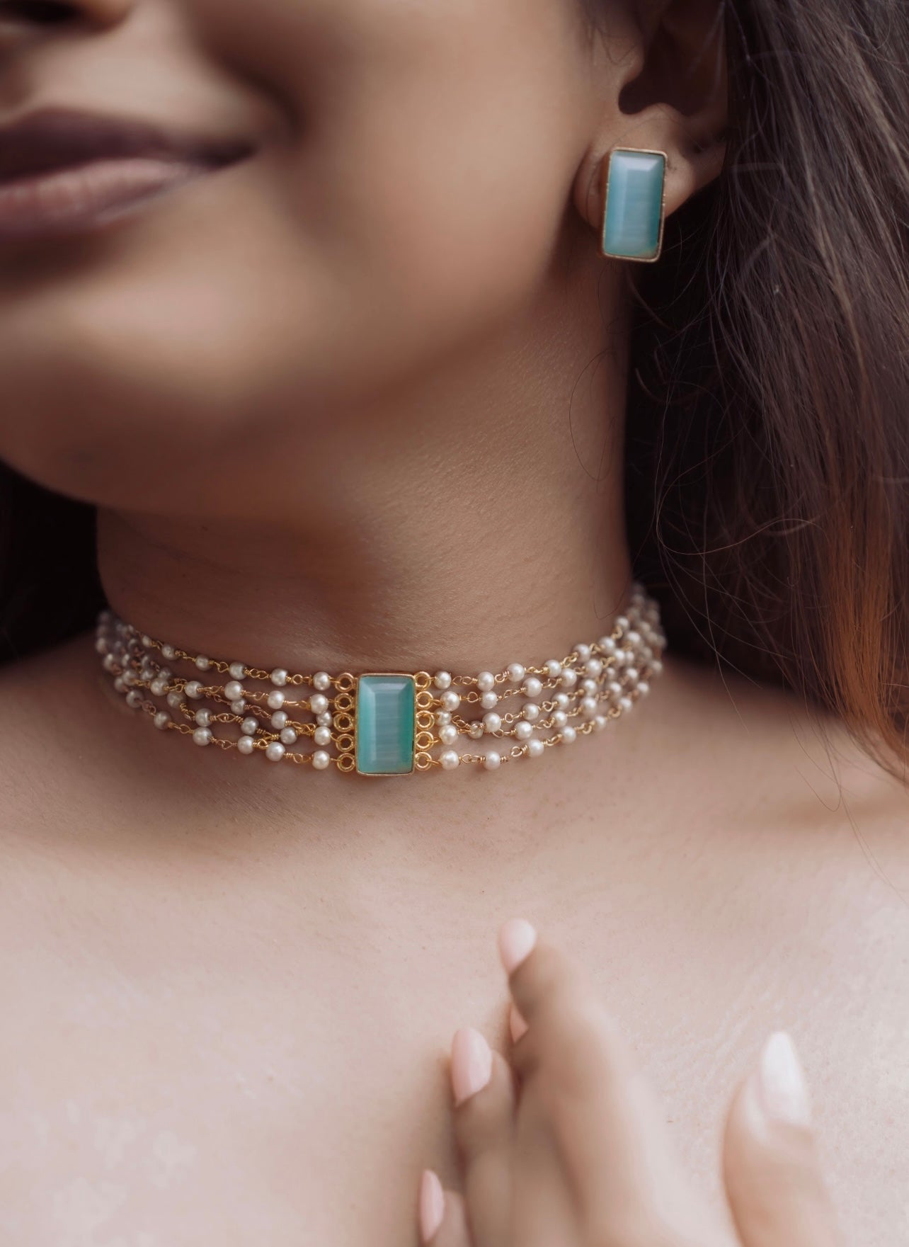 Attractive Cluster Pearl Choker