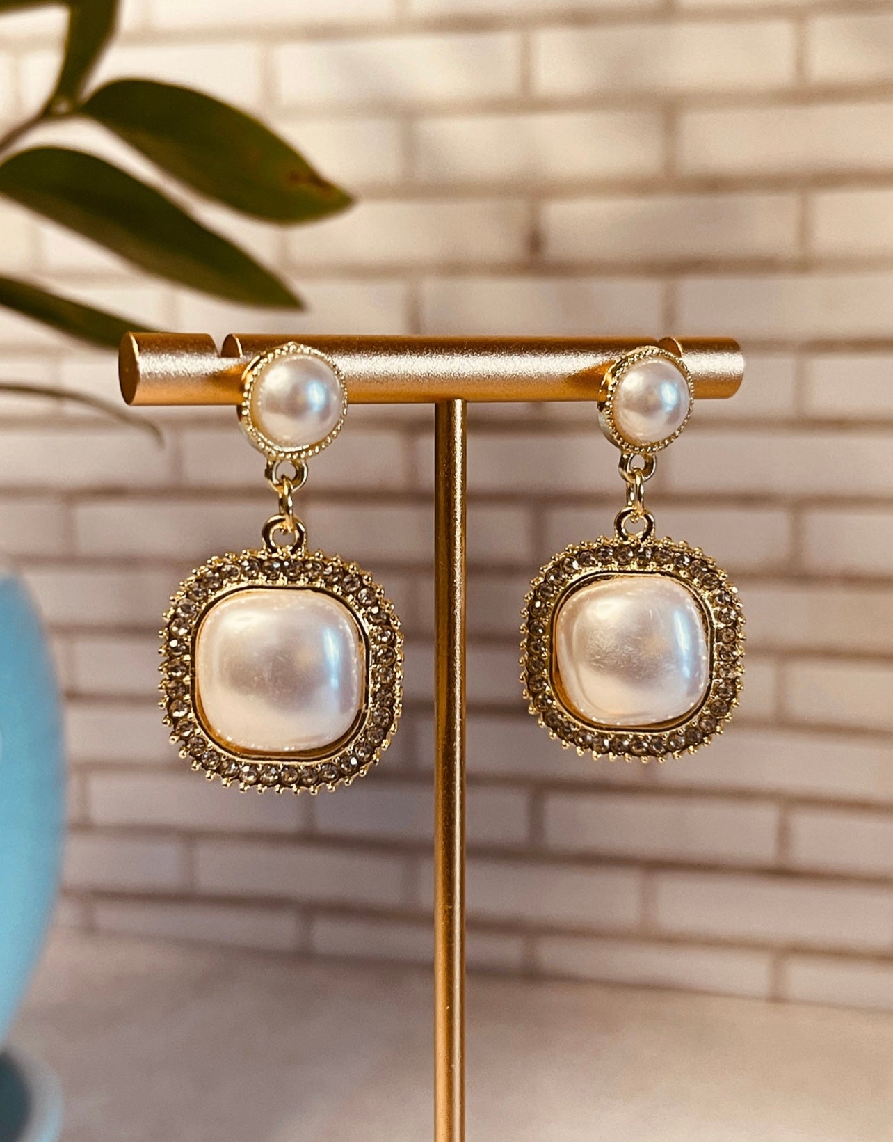 Classy Pearl Stud Earrings