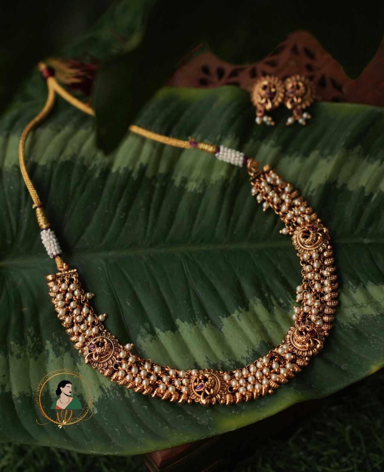 Cluster Pearl Peacock Necklace Set