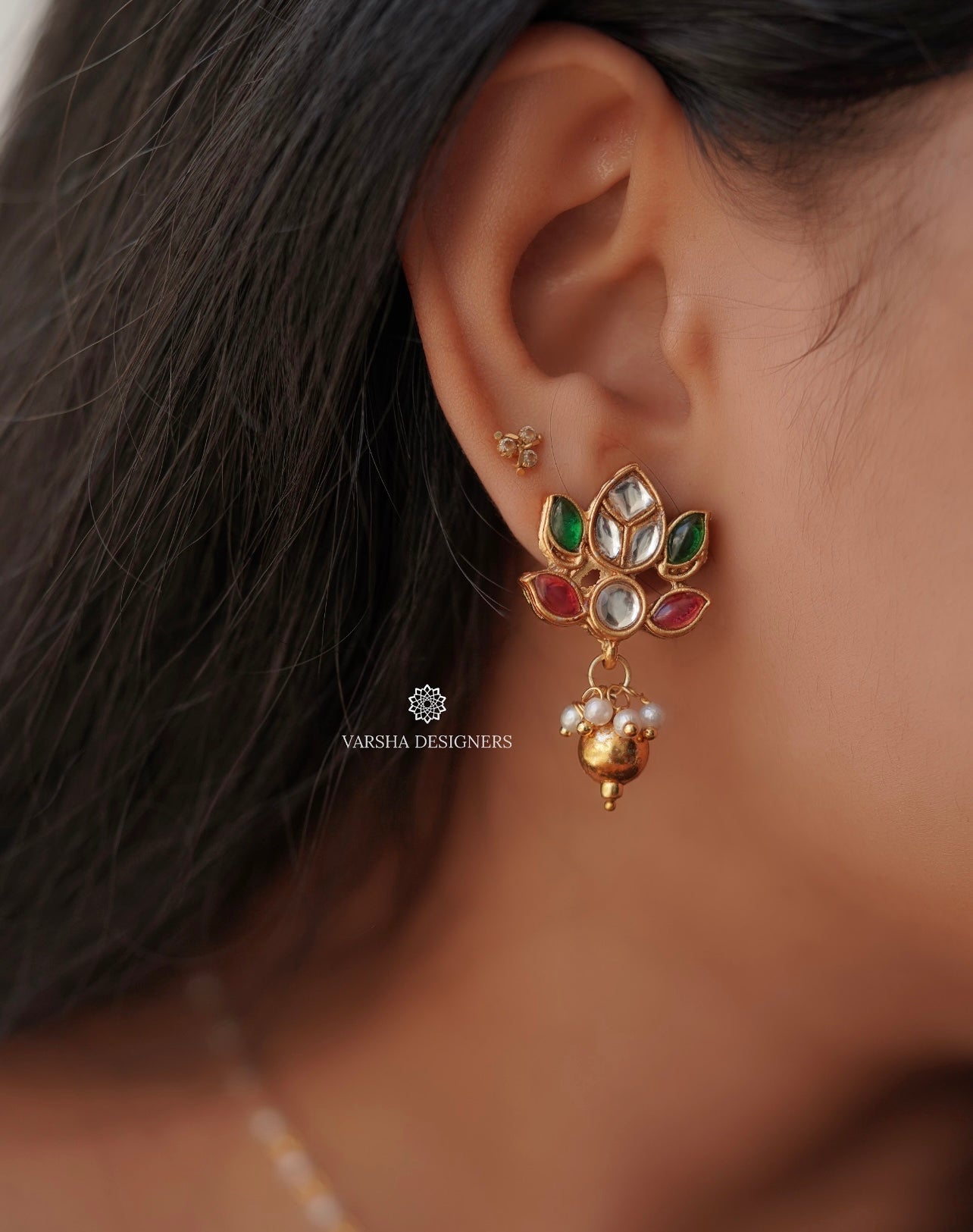 Cute Lotus Single Line Pearl Choker Set