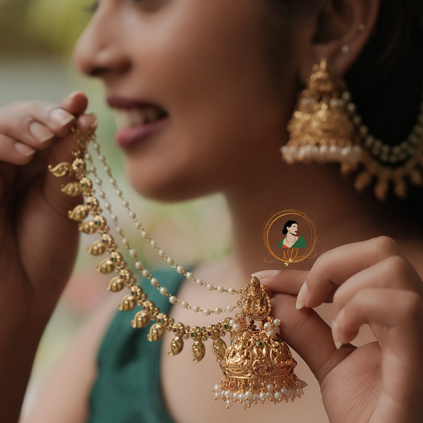 Divine Edition Jhumka Set