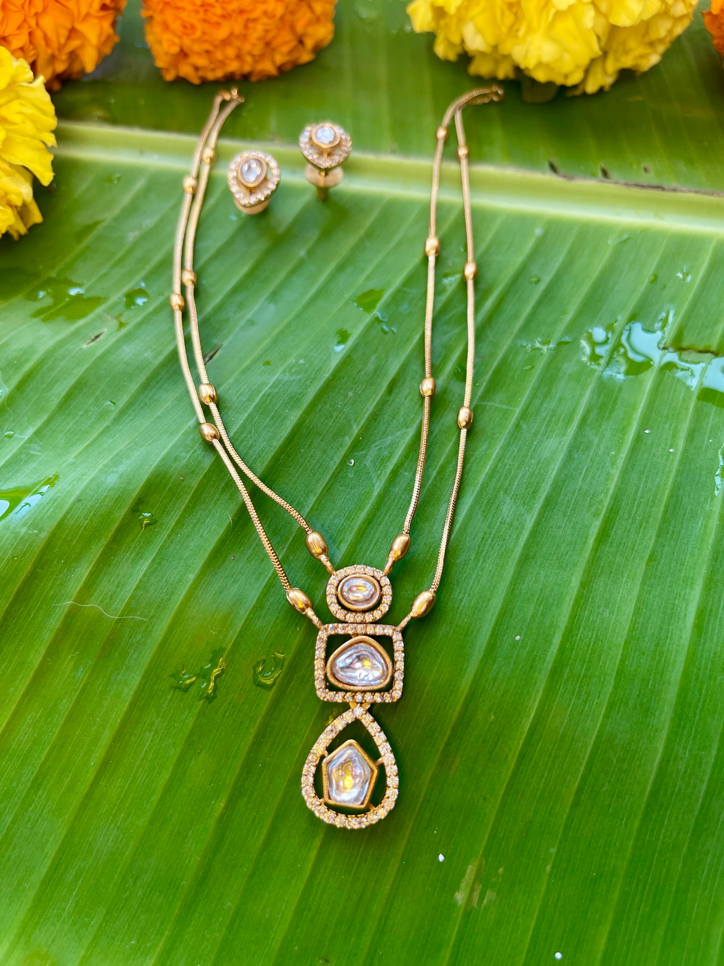 Dual White Stone Invisible Necklace Set