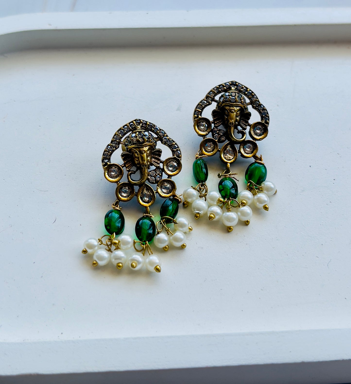 Elephant Motif Pendant Beaded Necklace