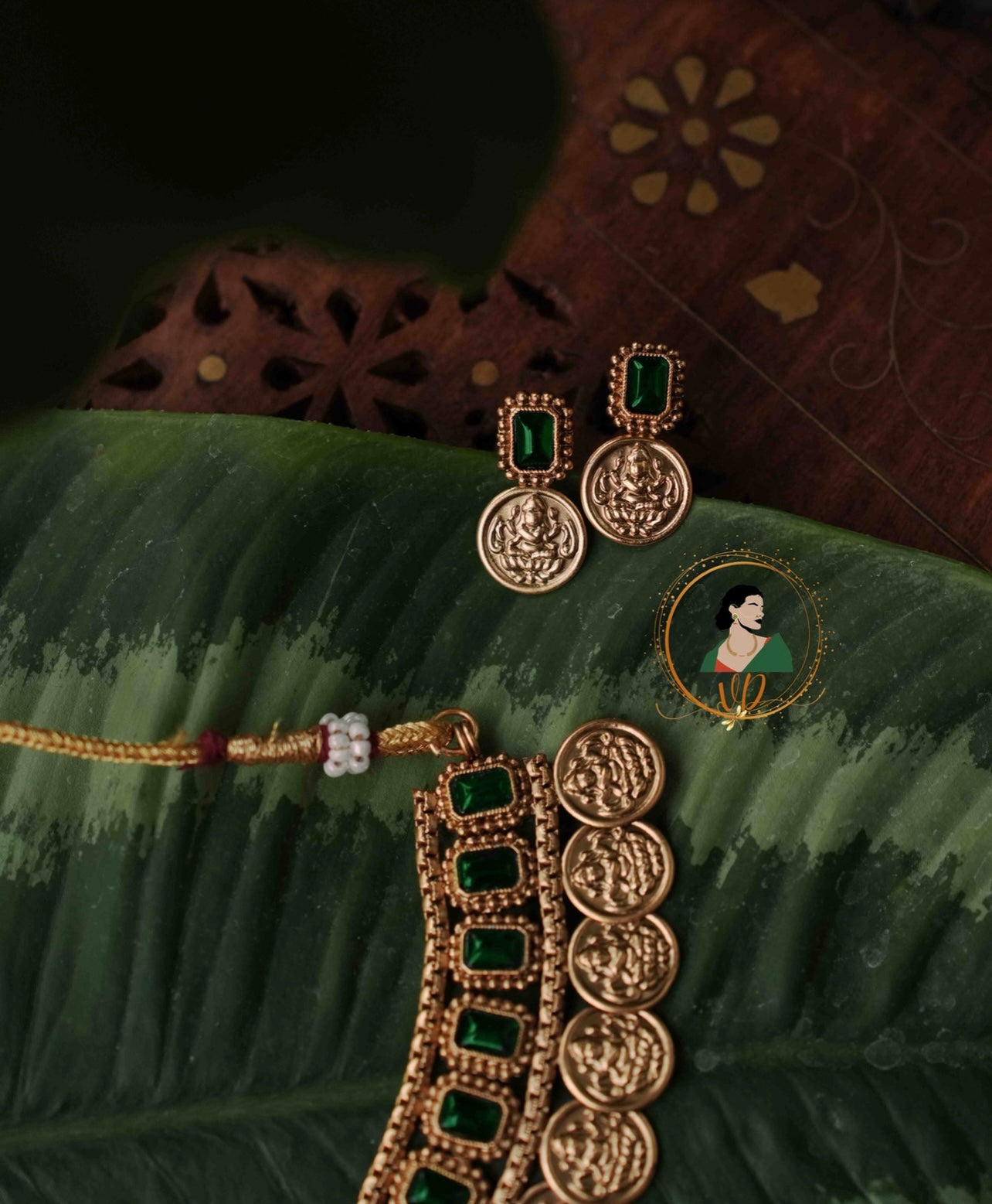 Emerald Antique Kasumaala