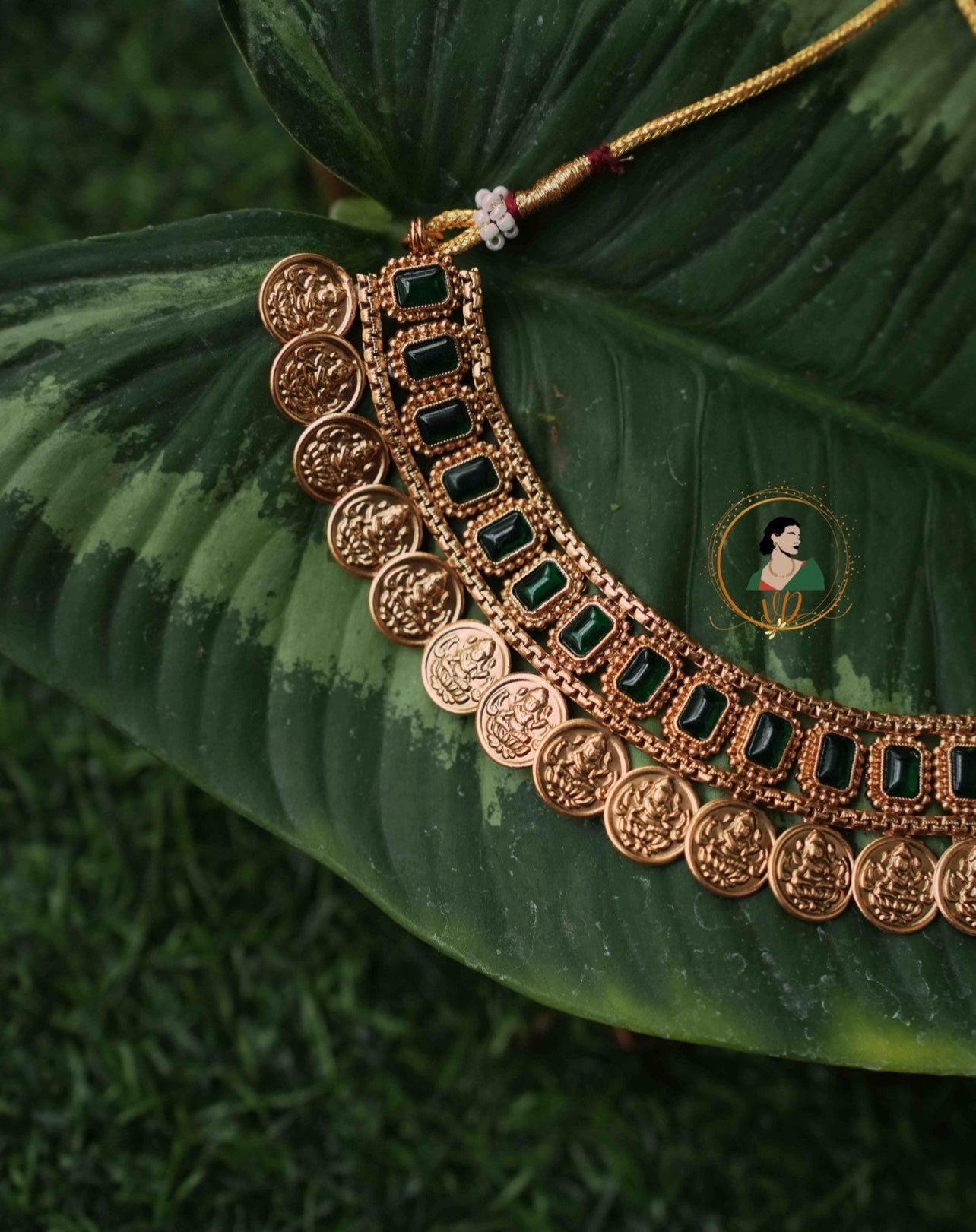 Emerald Antique Kasumaala