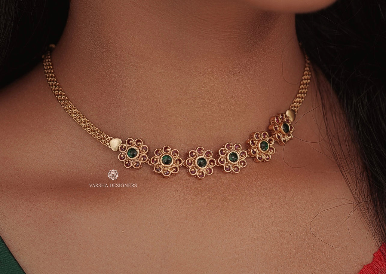 Floral Kemp Necklace Set