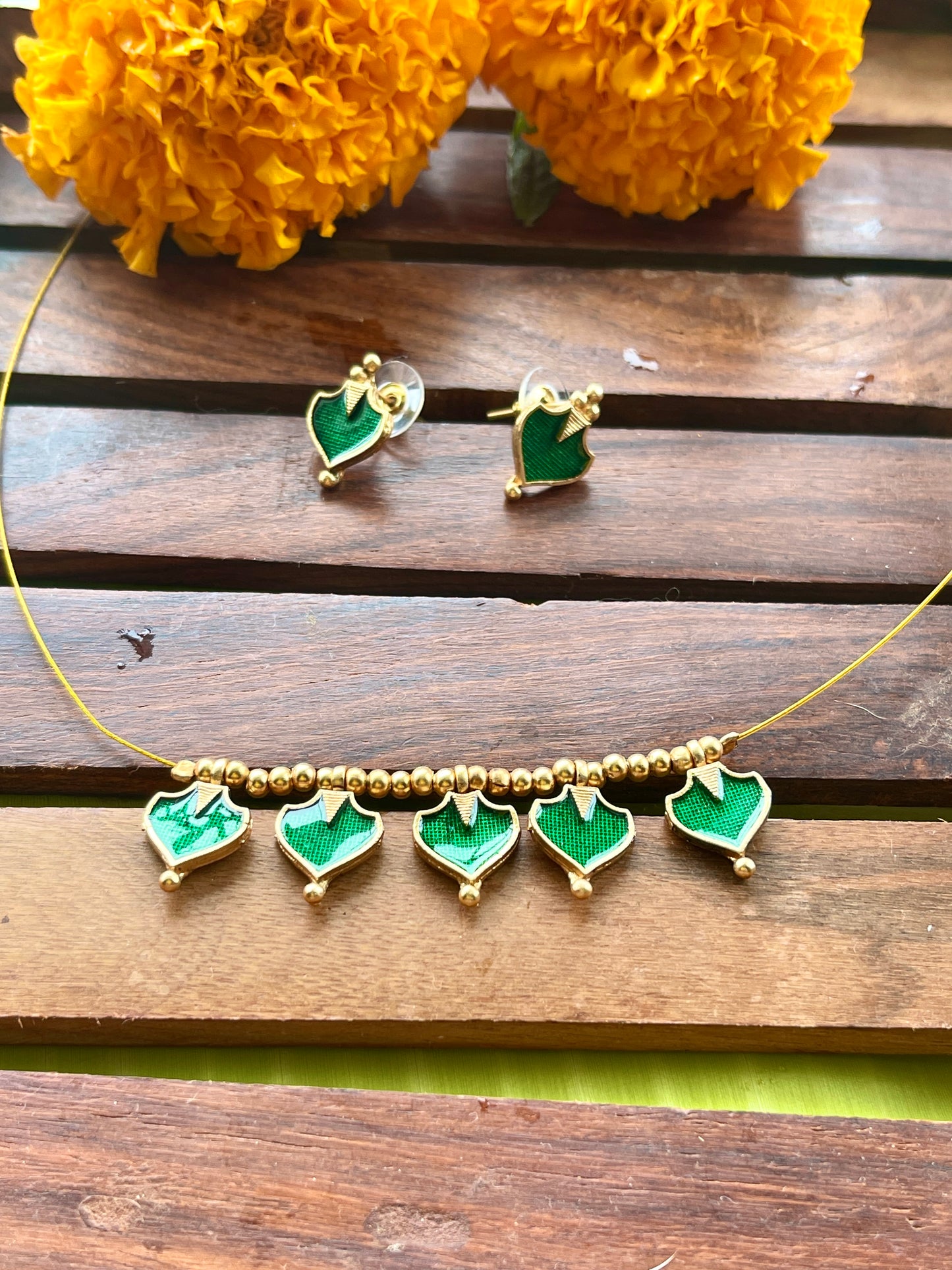 Gold Finish Invisible Palakka Necklace Set