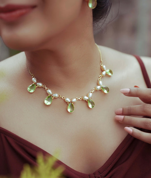 Gold Finish Pastel Green & Pearl Necklace Set