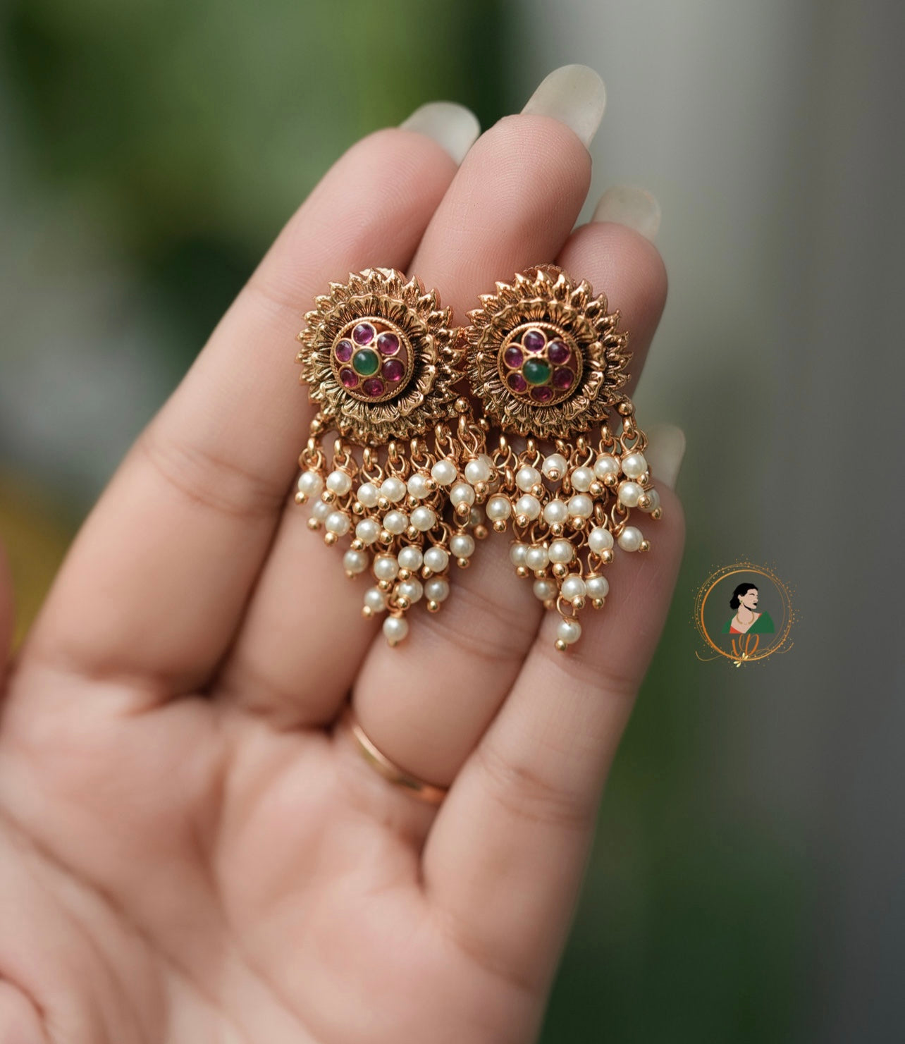 Guttapusalu Kemp Stud Earrings