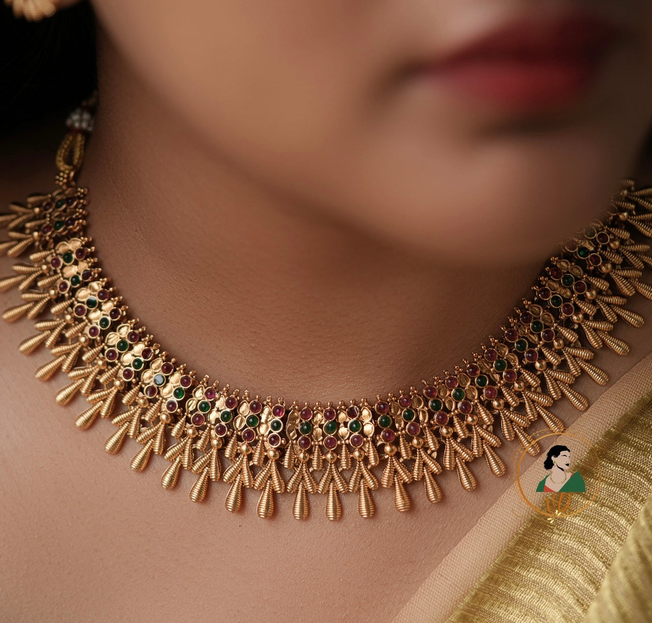 Stunning Rivet Necklace Set