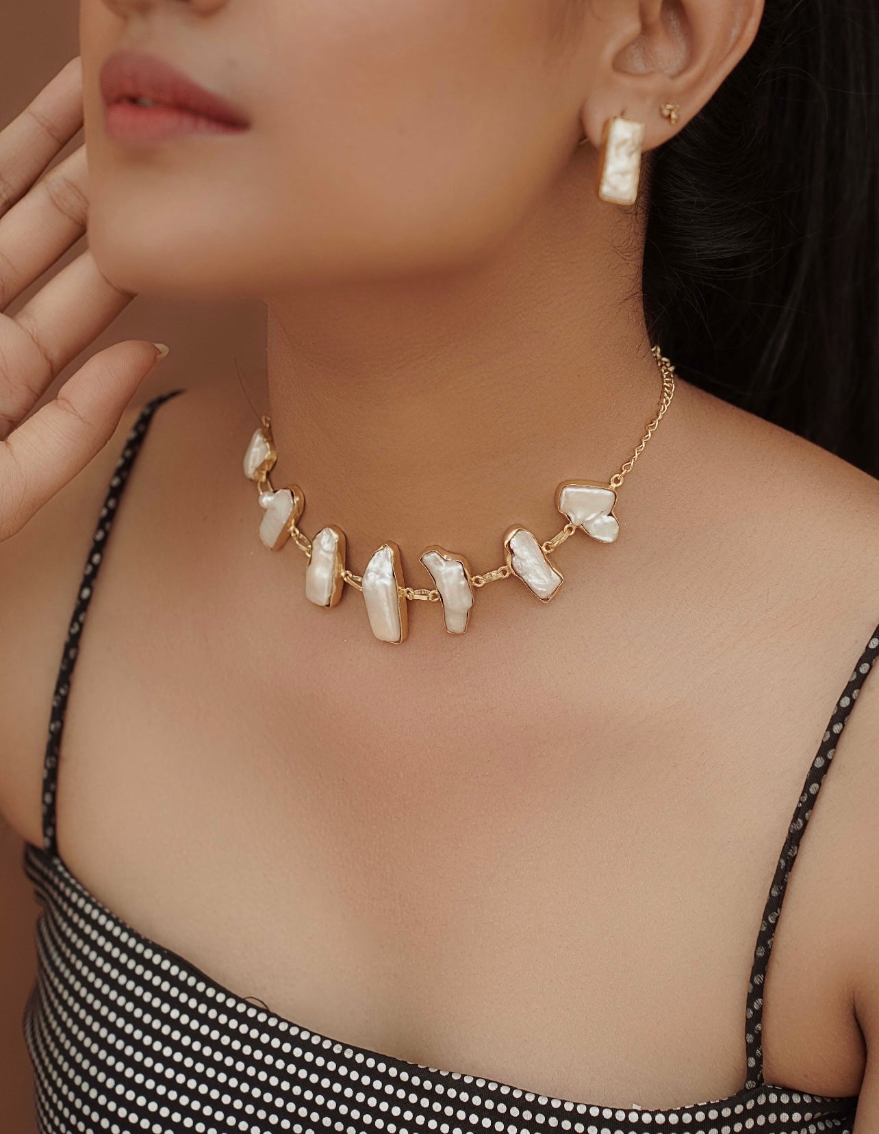 Baroque Pearl Choker