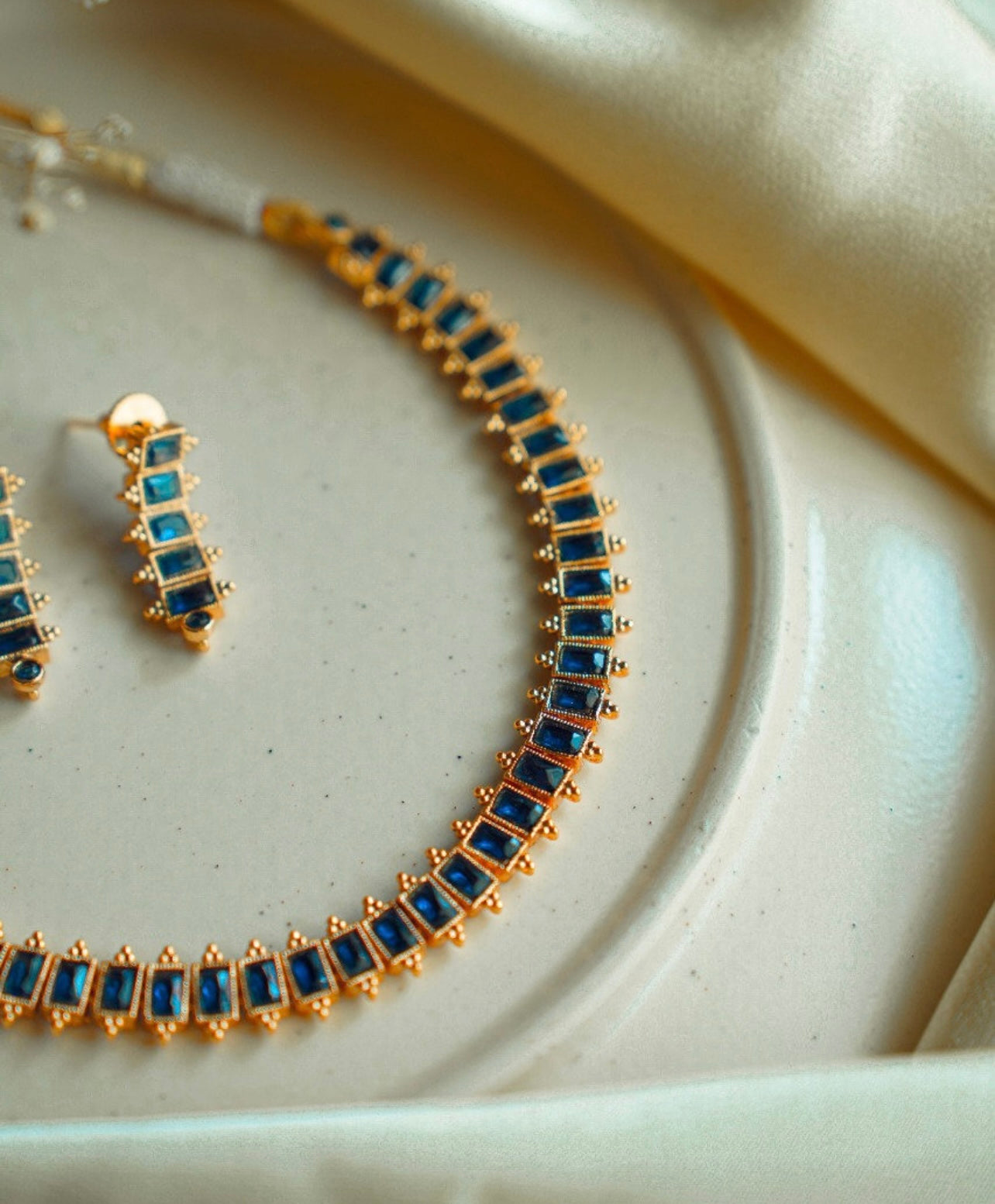 Simple Blue Stone Necklace Set