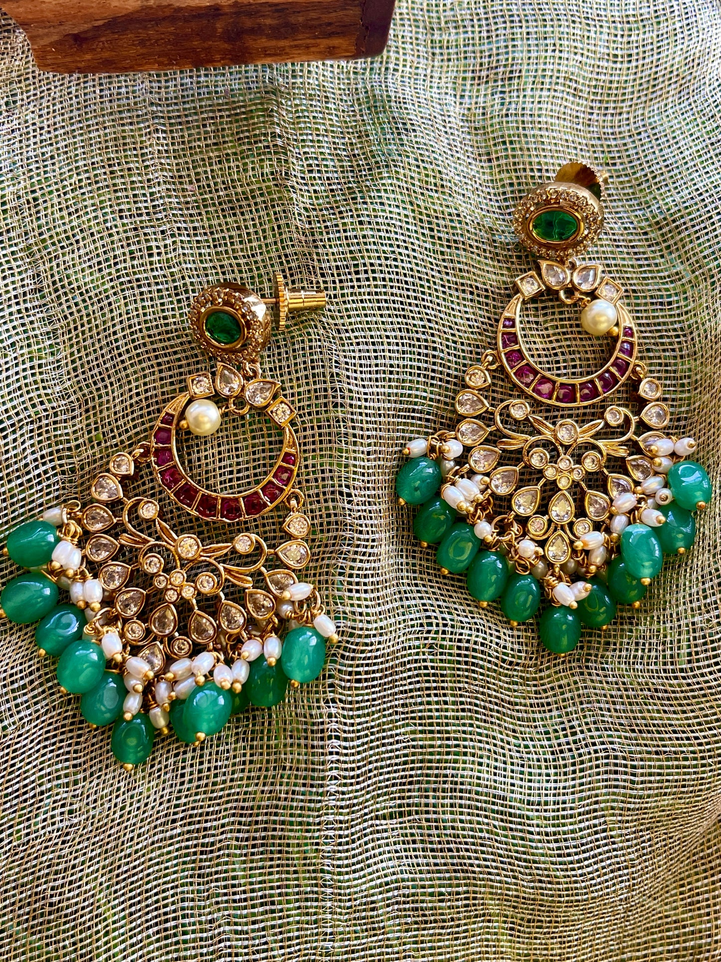 Jadau Emerald Chandbali Earrings