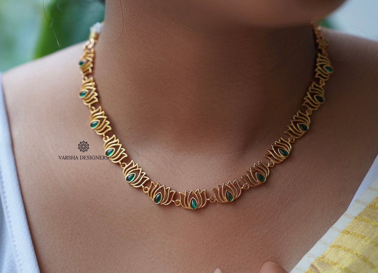 Light Weight Green Lotus Necklace Set