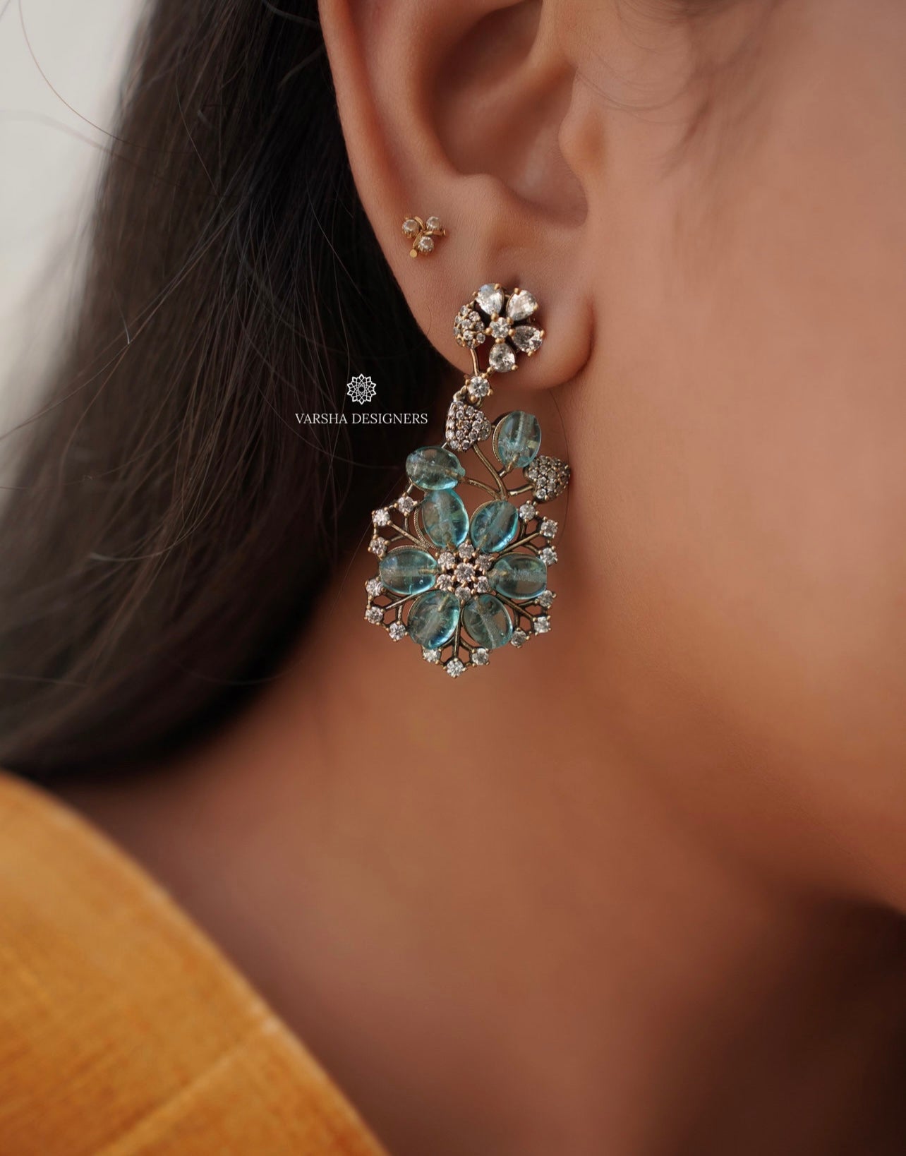 Light Weight Luscious Blue Party Wear Earrings