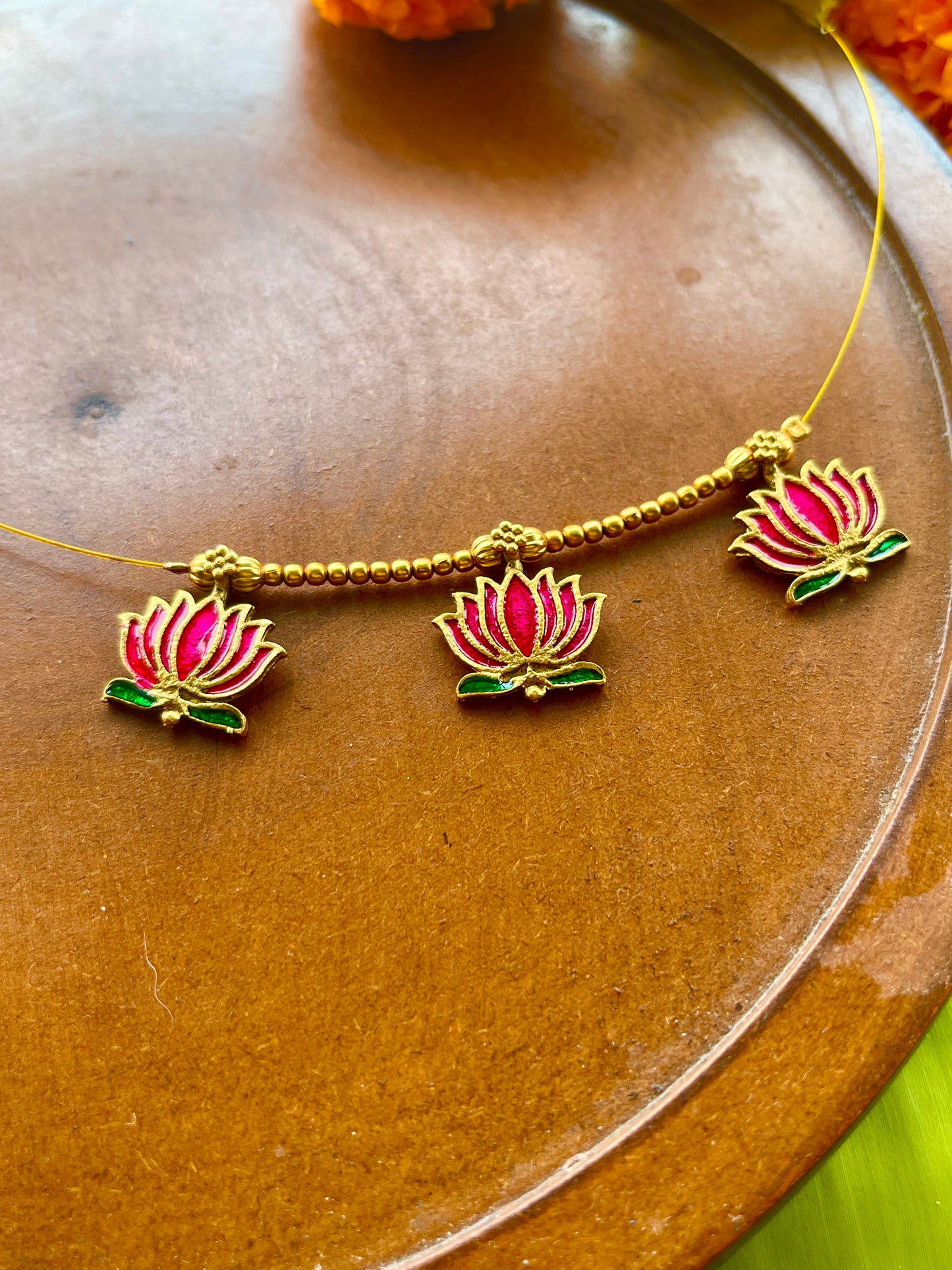 Lotus Pendant Invisible Necklace Set