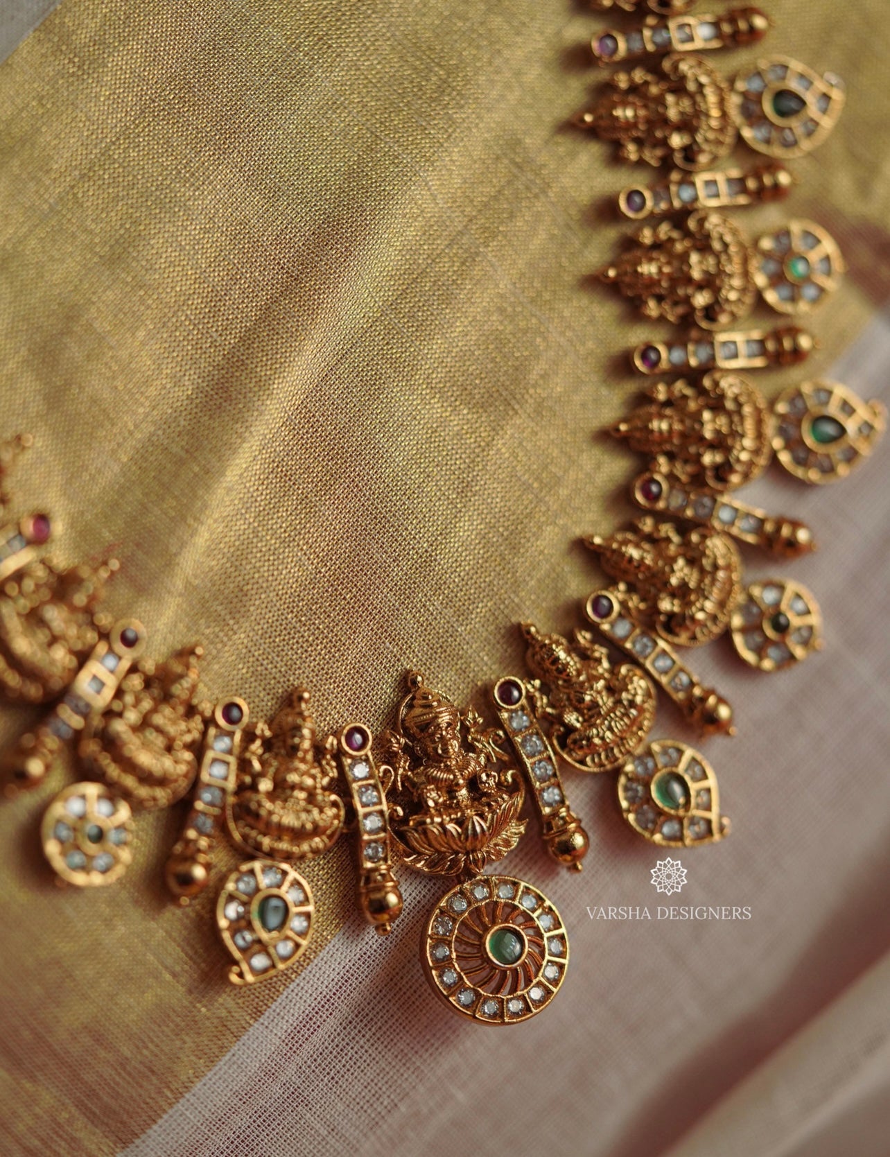 Matte Finish Bridal Nakshi Haram
