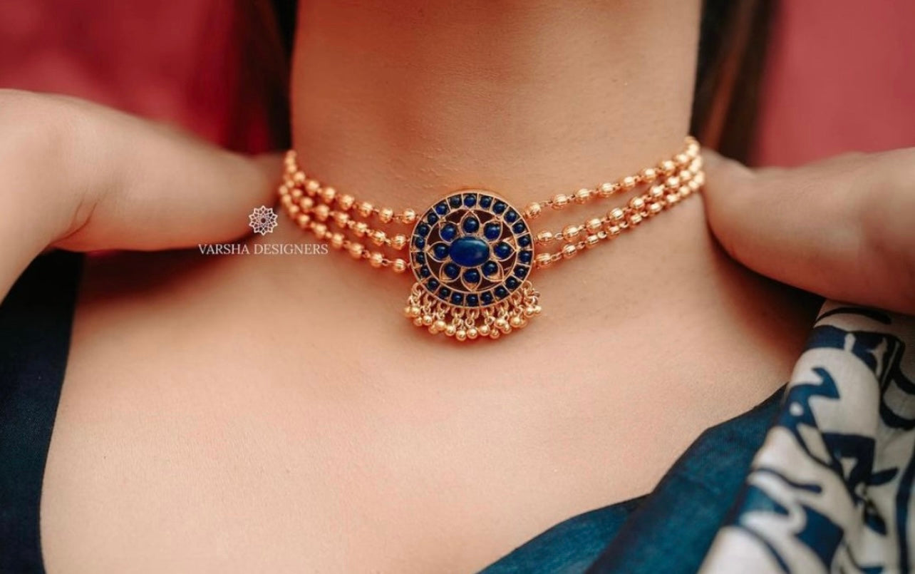 Matte Finish Sapphire Stone Choker