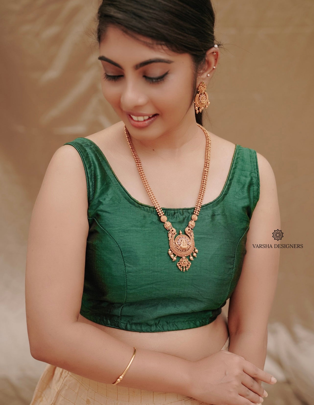 Matte Finish Temple Long Haram