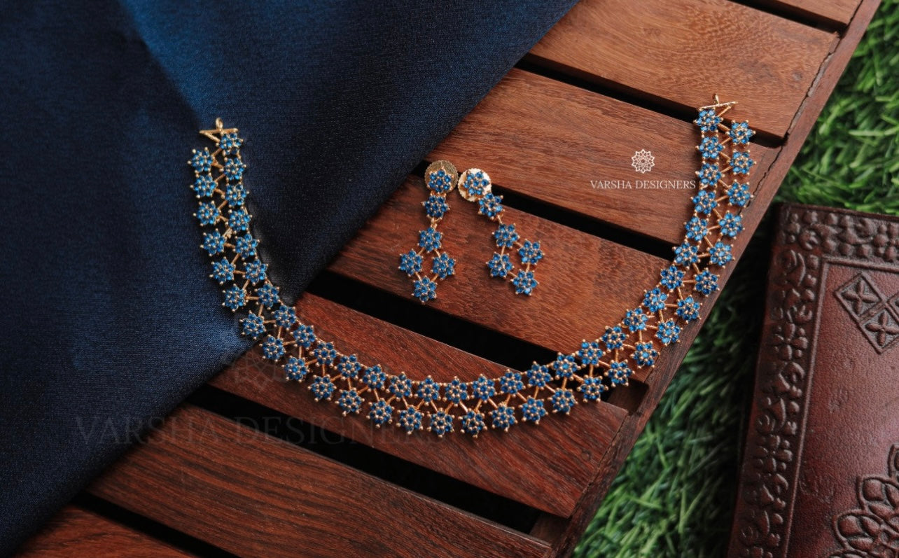 Sapphire Stone Star Necklace Set