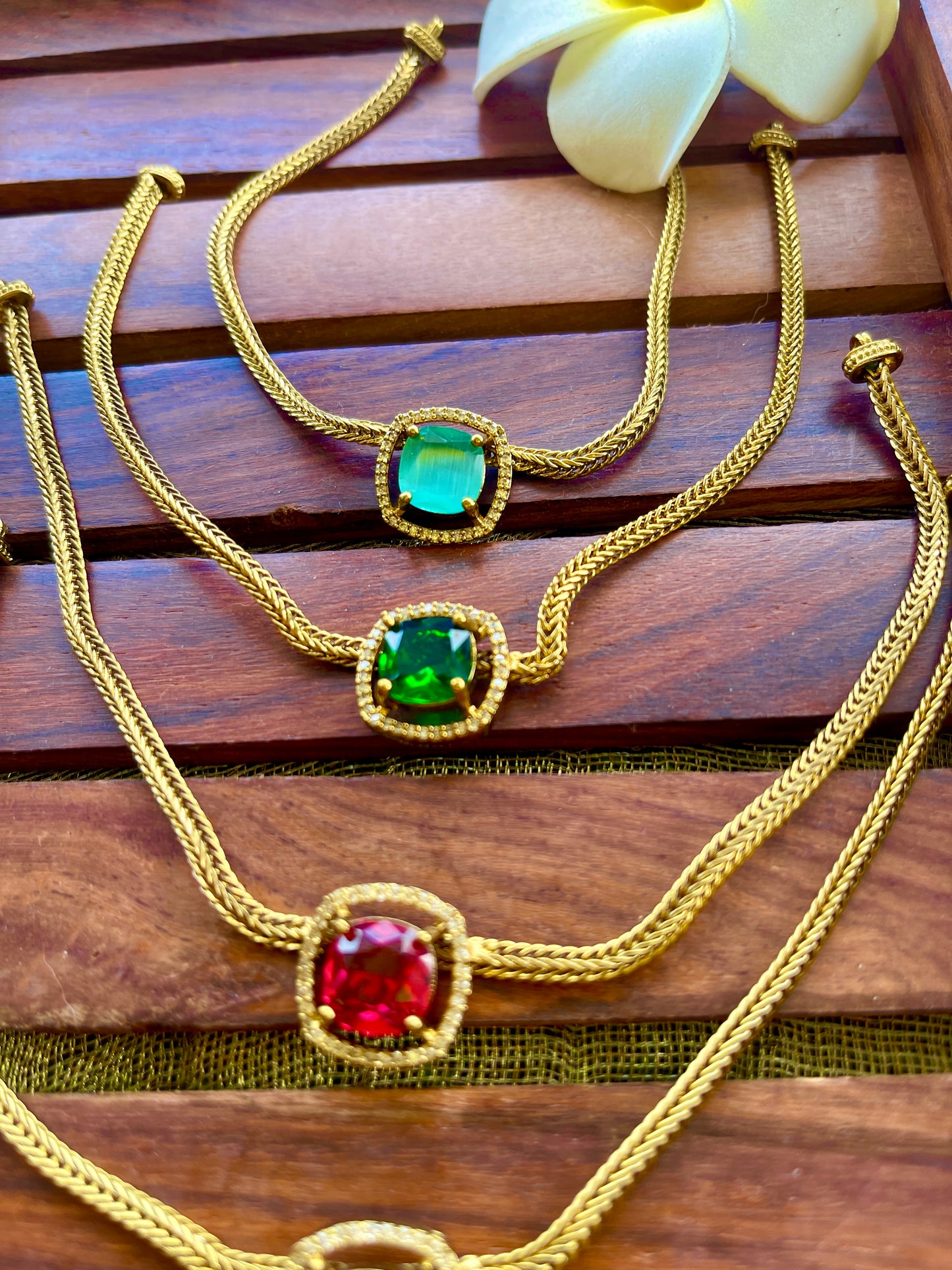 Simple Stone Choker
