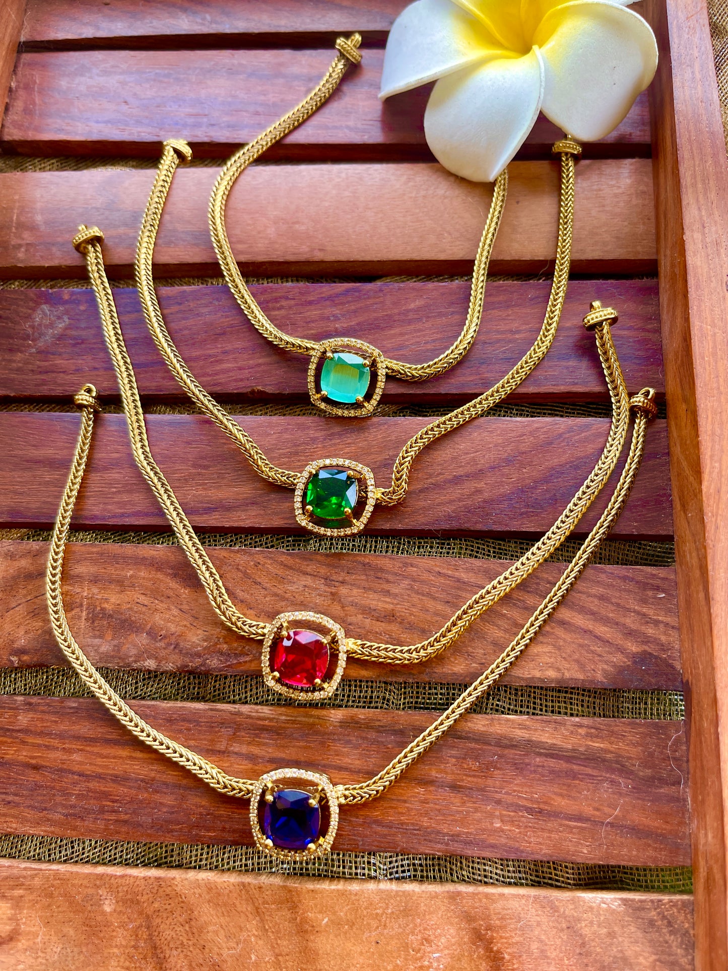 Simple Stone Choker
