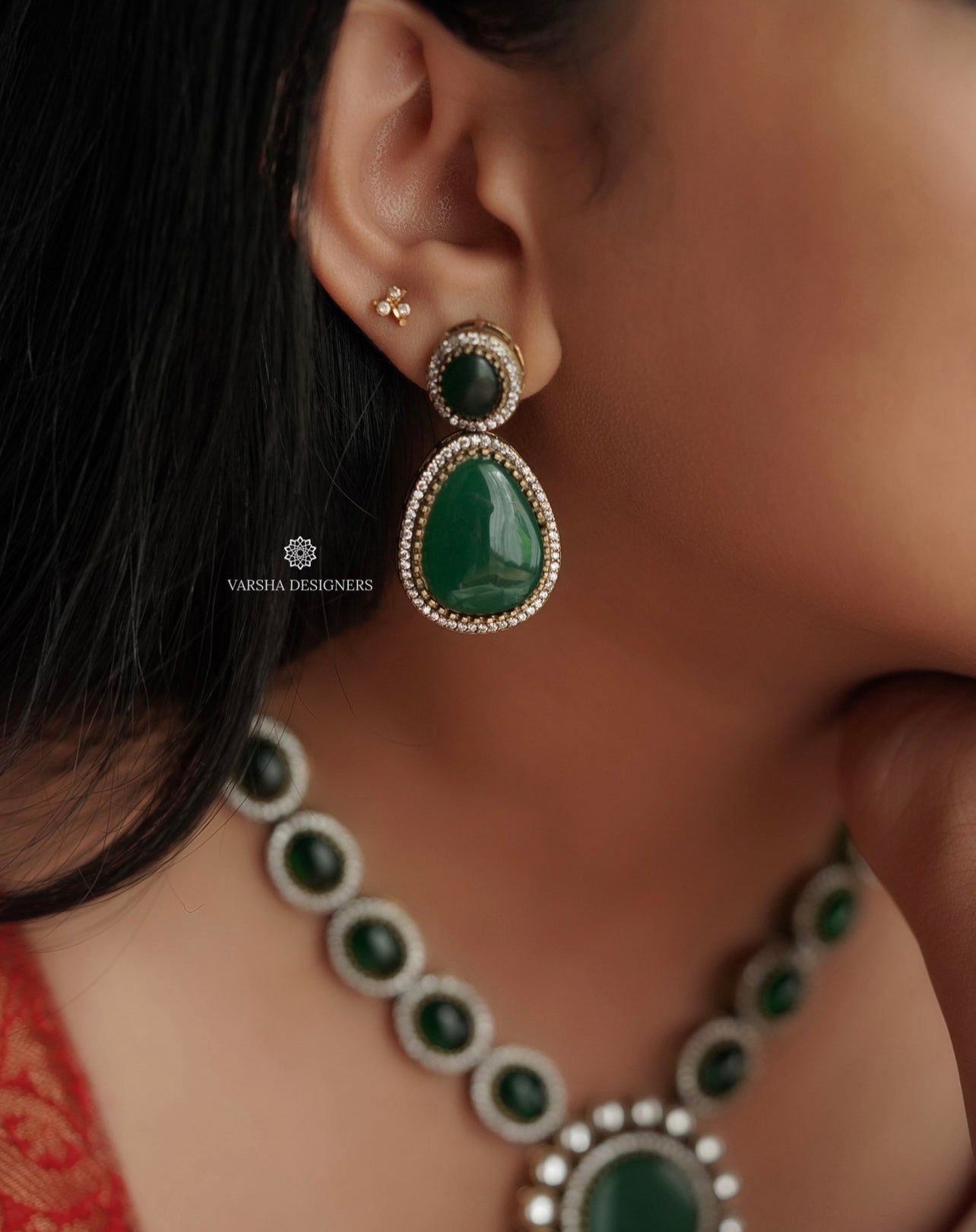 Victorian Emerald Necklace Set