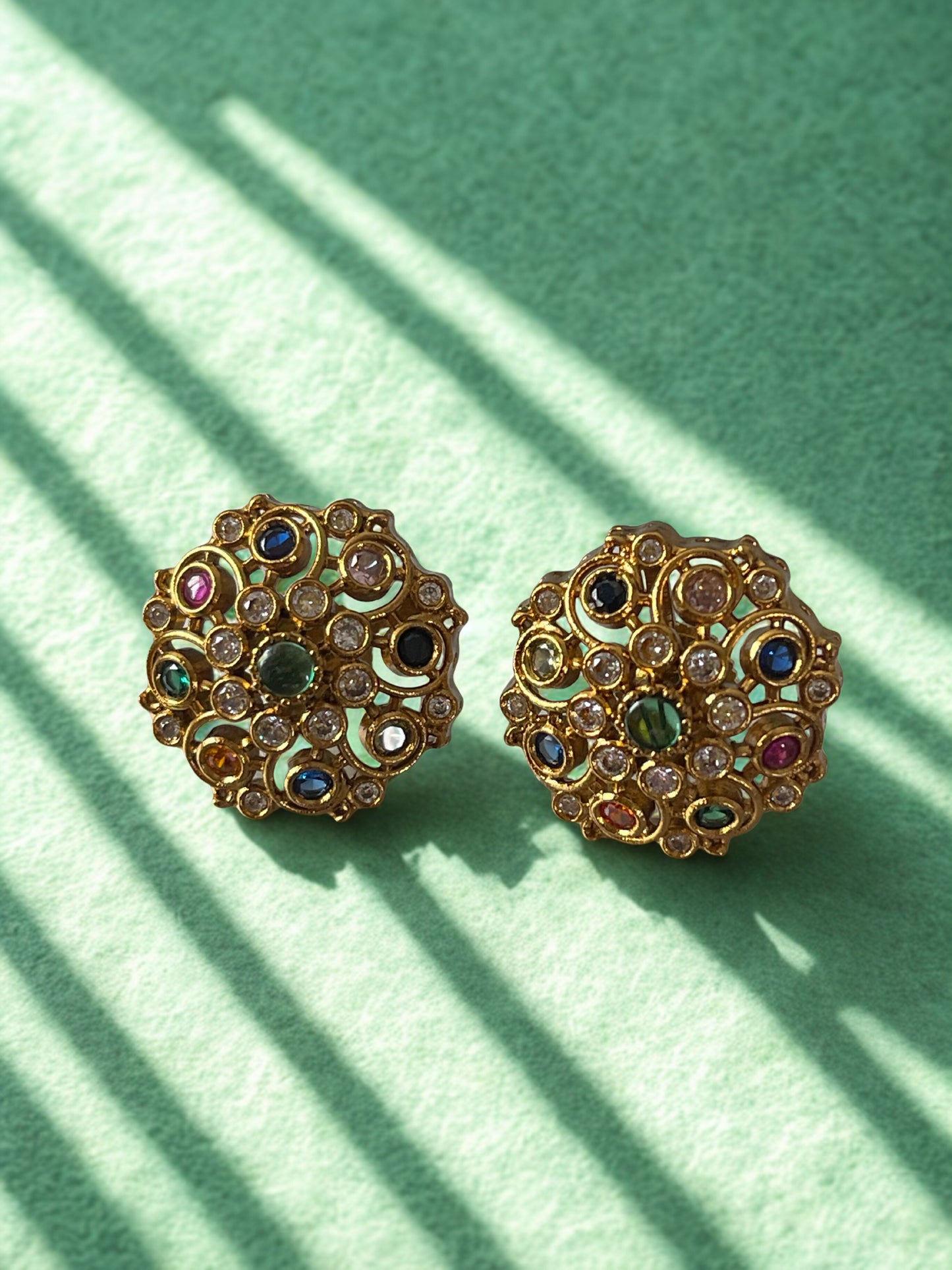 Multistone Studs