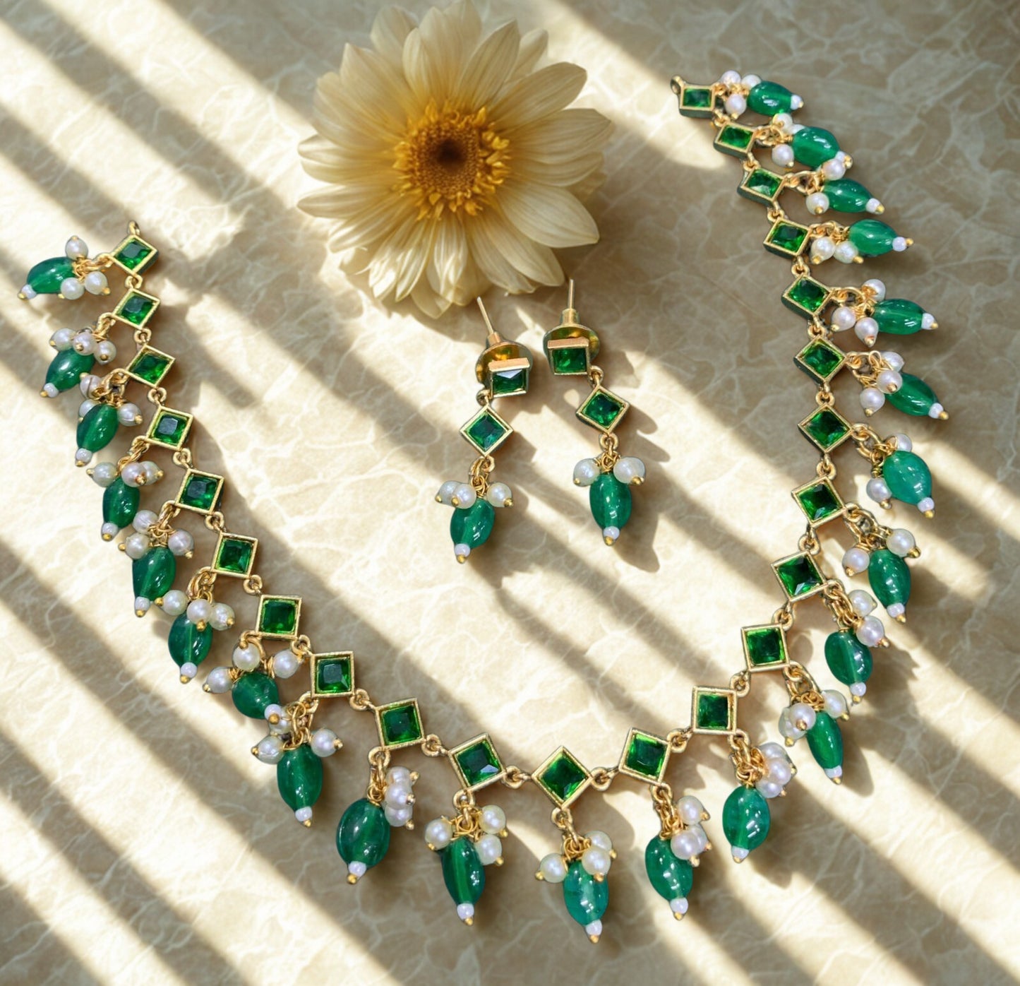 Elegant Emerald Necklace Set