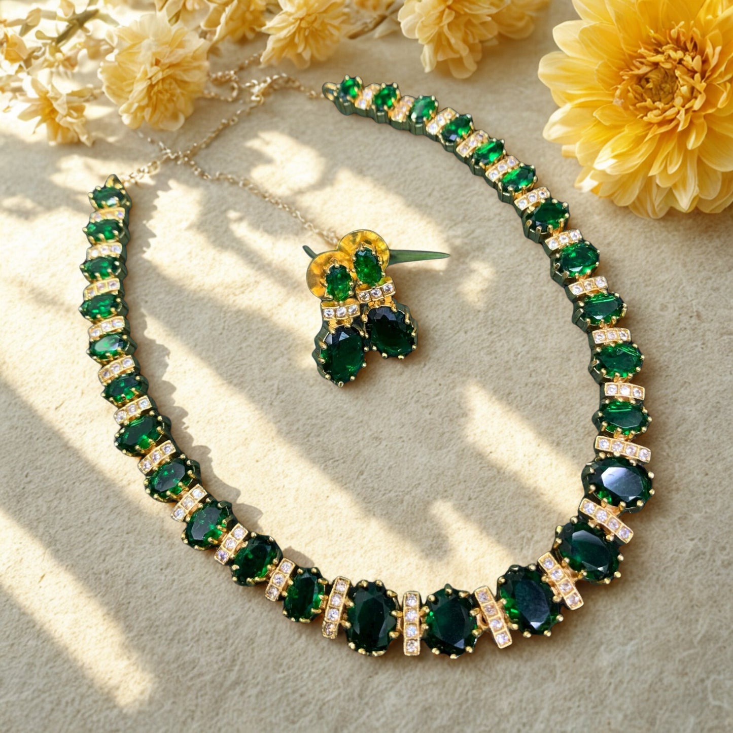Emerald & White Stone Necklace Set