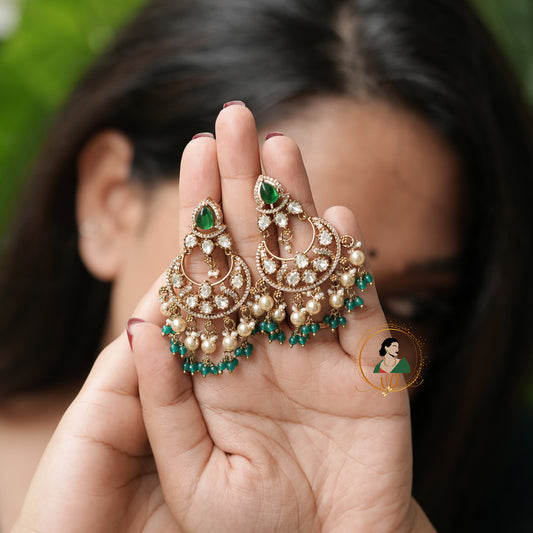 Dazzling Chaandbaali