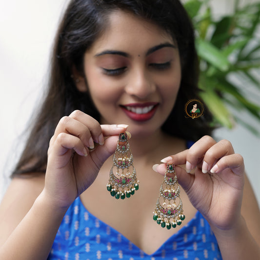 Layered Emerald Chaandbaali
