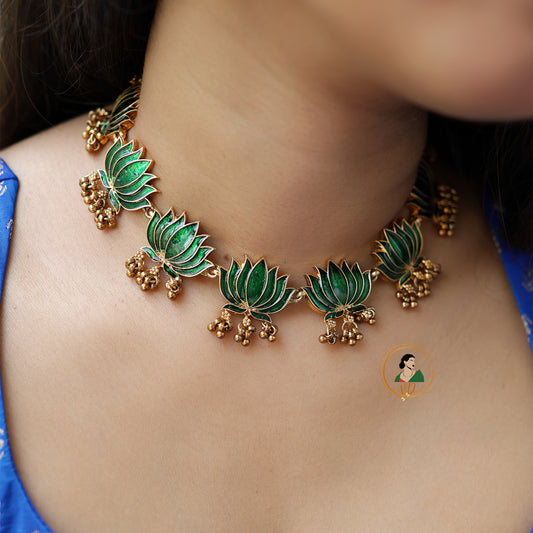 Emerald Lotus Necklace Set