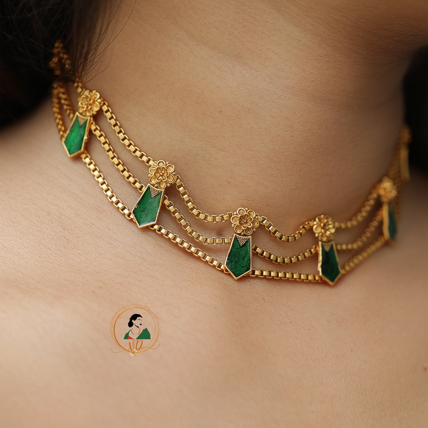 Simple Emerald Palakka Choker