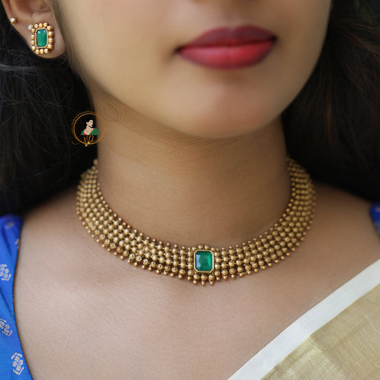 Simple Stone Necklace Set