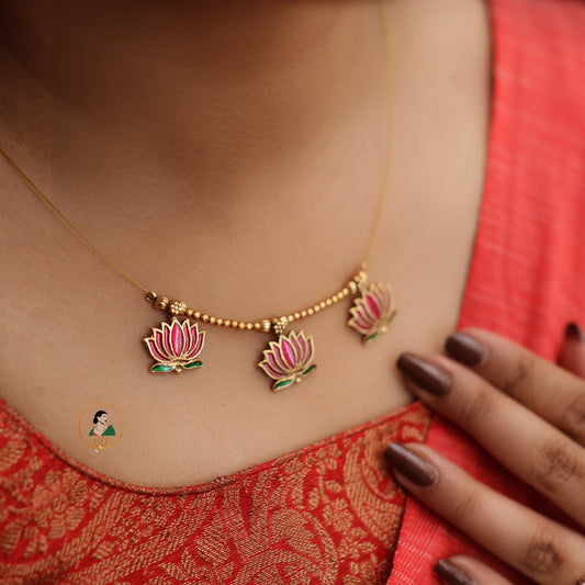 Lotus Pendant Invisible Necklace Set