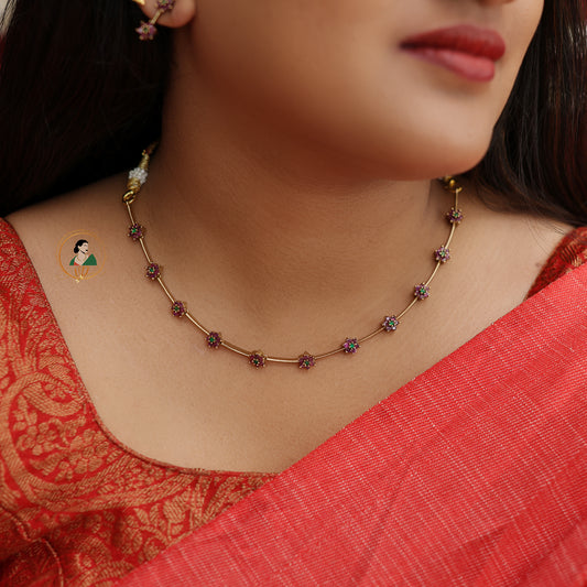 Simple  Floral Necklace