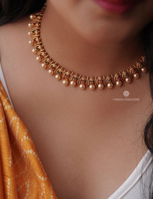 Adorable Light Weight Pearl Necklace