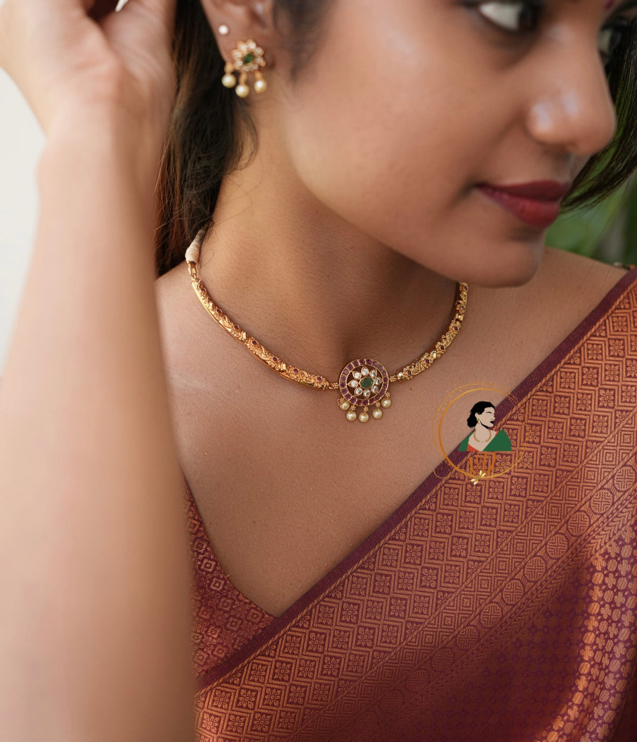 Antique Finish Hasli Choker with Kemp Pendant