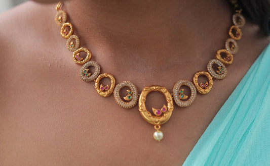 Asymmetric White Stone Necklace Set