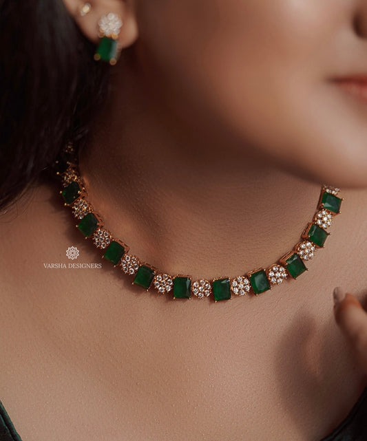 Classic Emerald and White Stone Necklace Set