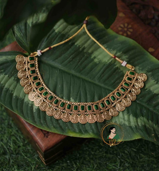 Emerald Antique Kasumaala